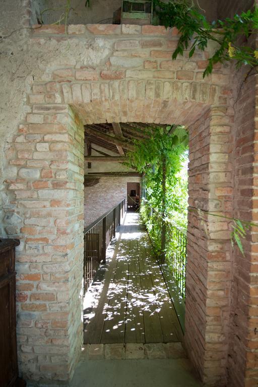 Locanda Dei Melograni Gossolengo Ngoại thất bức ảnh
